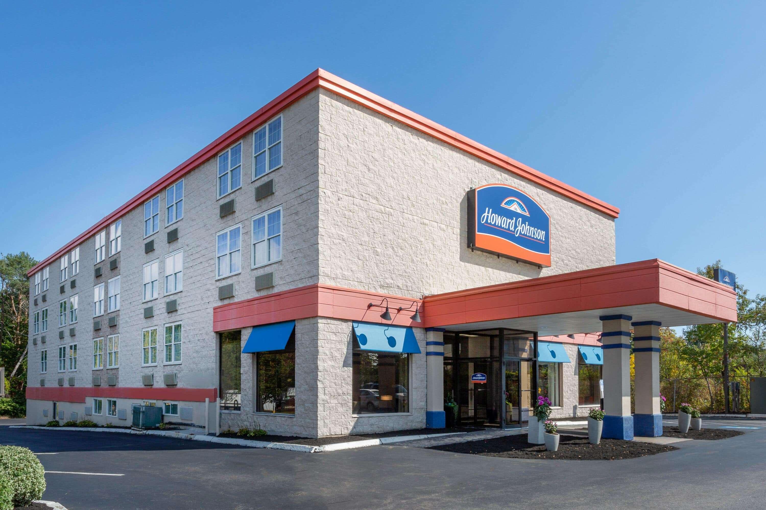 Howard Johnson By Wyndham Portsmouth Exterior photo